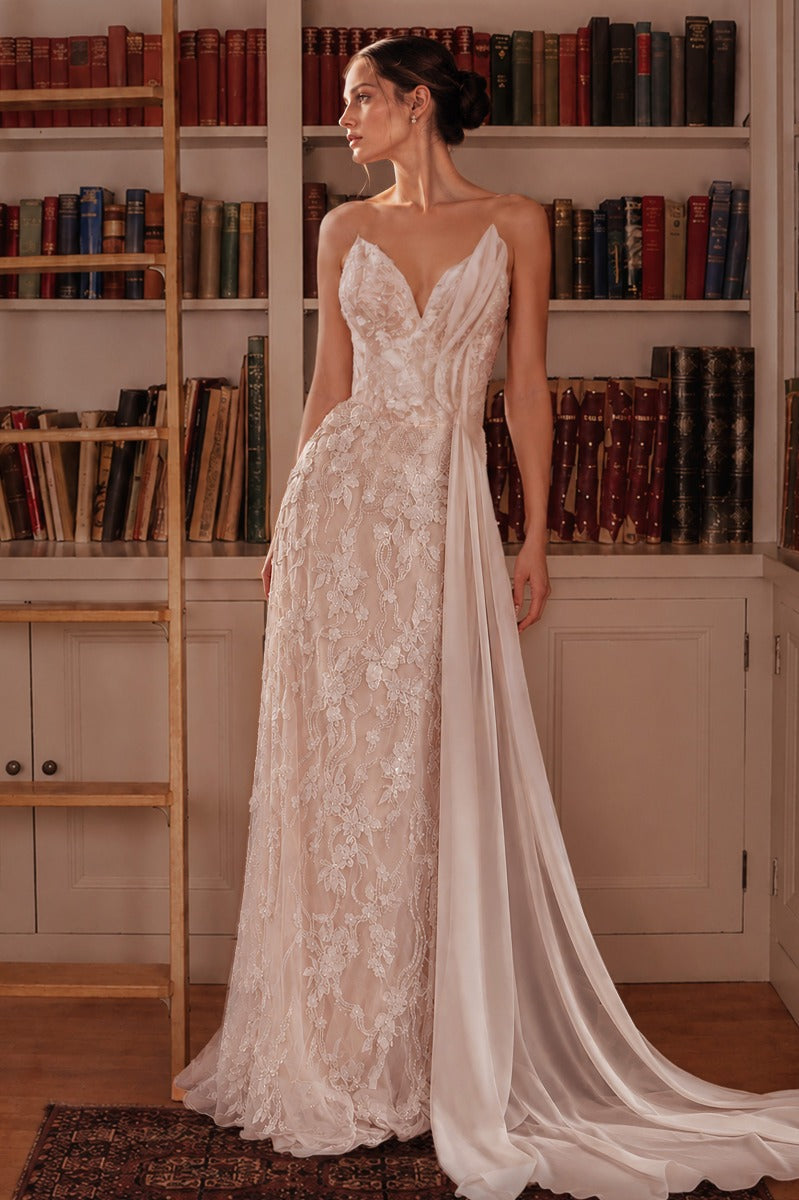 Ladivine CB168W bridal gown front view