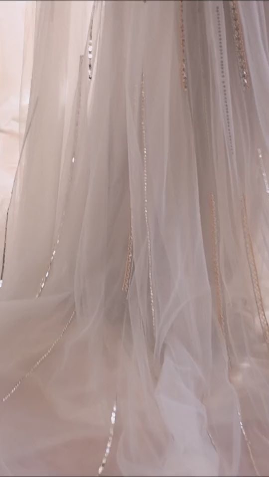 فستان أندريا وليو A1182